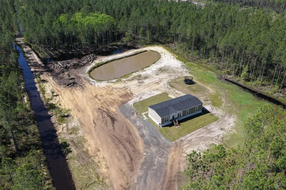 15539 COUNTY RD 305 Bunnell, FL 32110