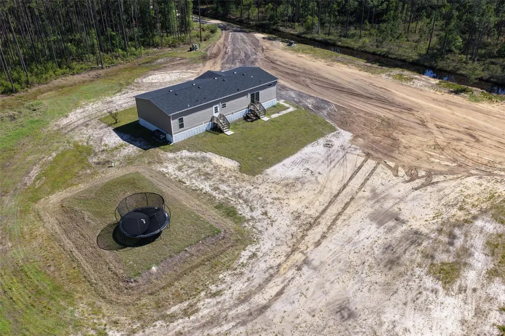 15539 COUNTY RD 305 Bunnell, FL 32110
