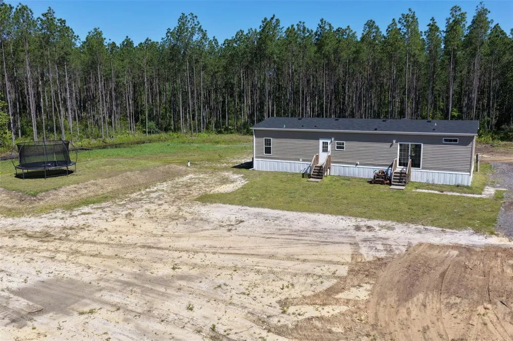 15539 COUNTY RD 305 Bunnell, FL 32110