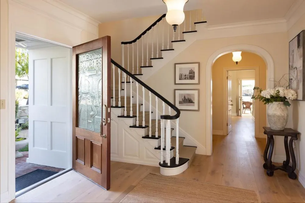 888 Del Monte Boulevard Pacific Grove, CA 93950