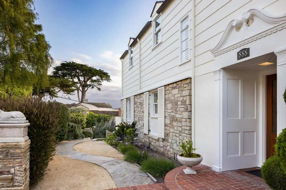 888 Del Monte Boulevard Pacific Grove, CA 93950