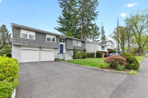 7 Frost Lane