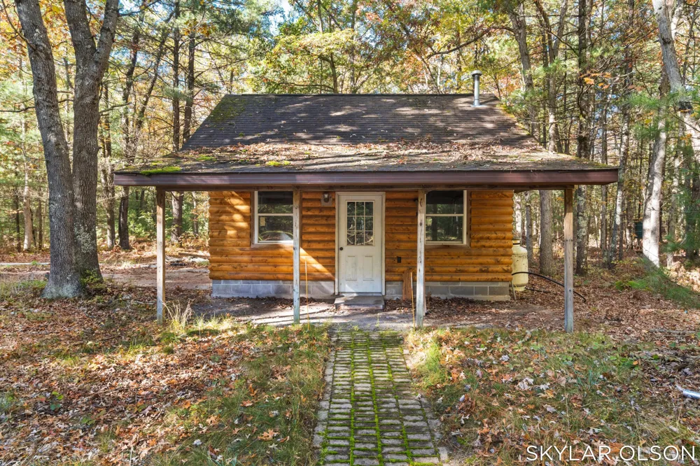 10711 Tuttle Road Free Soil, MI 49411