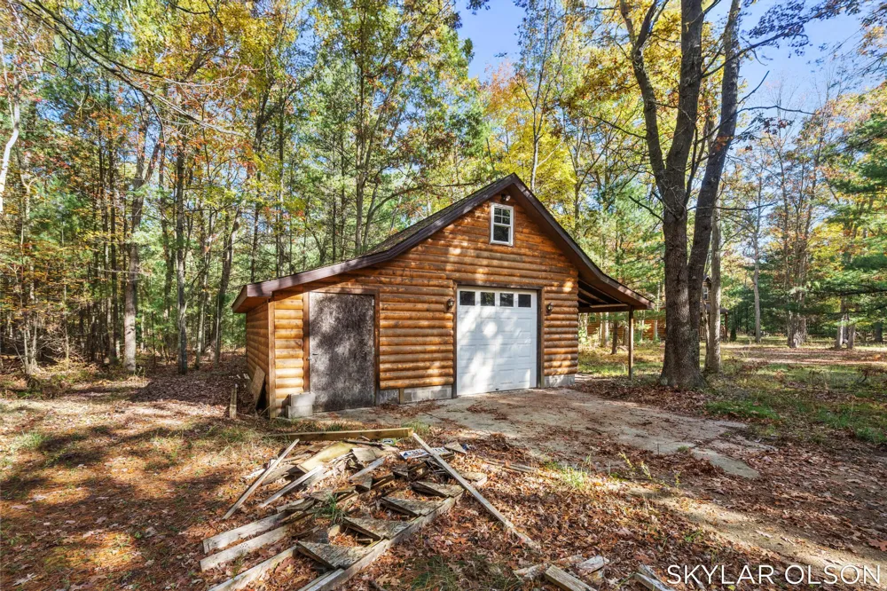 10711 Tuttle Road Free Soil, MI 49411
