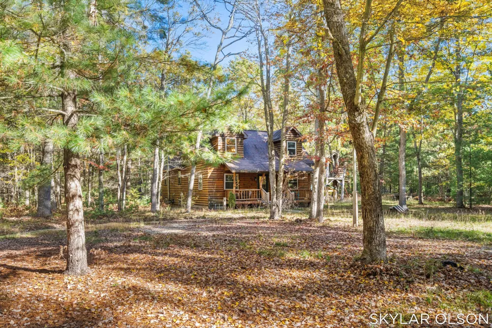 10711 Tuttle Road Free Soil, MI 49411