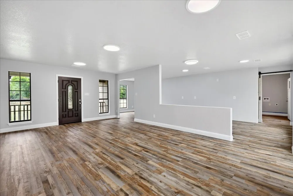 16001 County Road 4052 Kemp, TX 75143