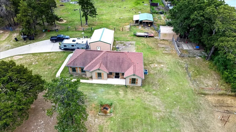 16001 County Road 4052 Kemp, TX 75143