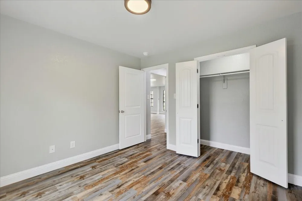 16001 County Road 4052 Kemp, TX 75143