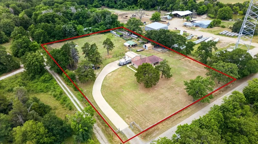 16001 County Road 4052 Kemp, TX 75143