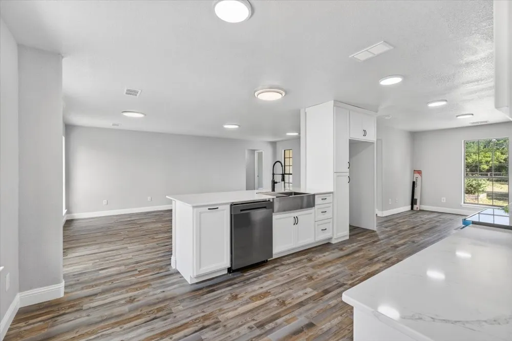 16001 County Road 4052 Kemp, TX 75143