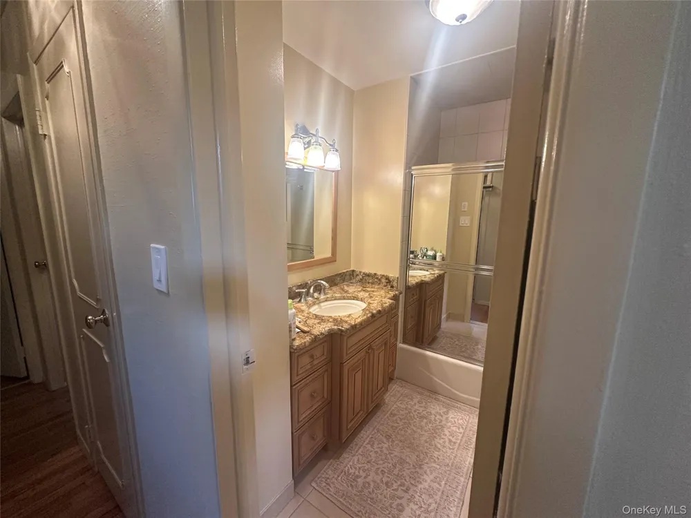 776 Bunker Road North Woodmere, NY 11581
