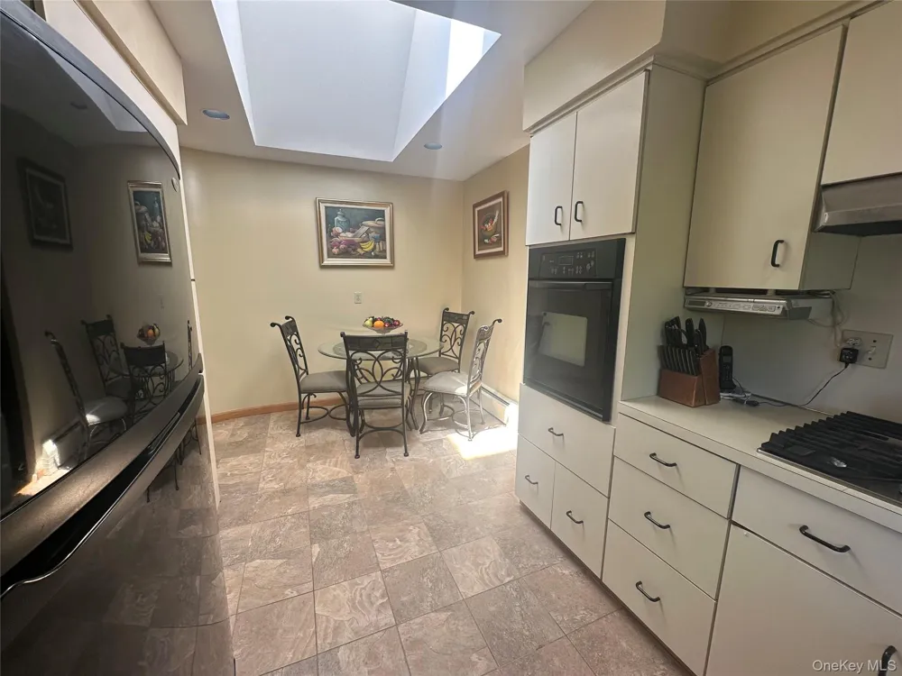 776 Bunker Road North Woodmere, NY 11581