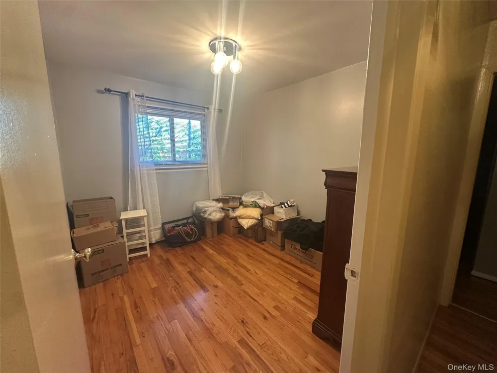 776 Bunker Road North Woodmere, NY 11581