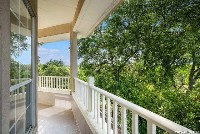 8040 Rolling Acres Trail Fair Oaks Ranch, TX 78015