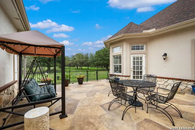 8040 Rolling Acres Trail Fair Oaks Ranch, TX 78015