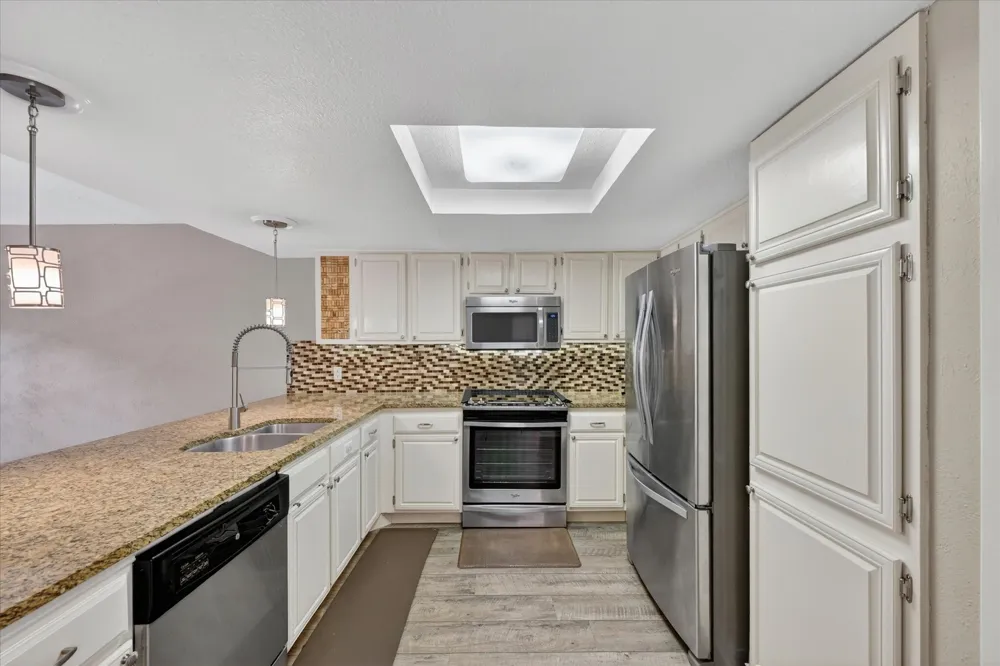 3006 Wayside Drive Bedford, TX 76021