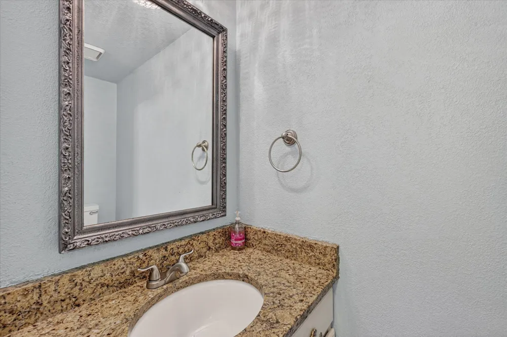3006 Wayside Drive Bedford, TX 76021