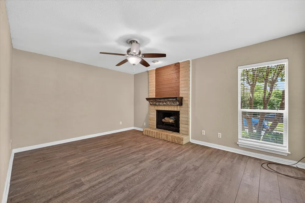 3006 Wayside Drive Bedford, TX 76021