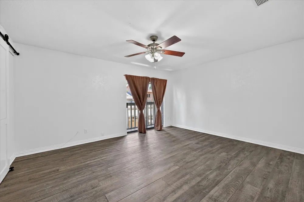 3006 Wayside Drive Bedford, TX 76021
