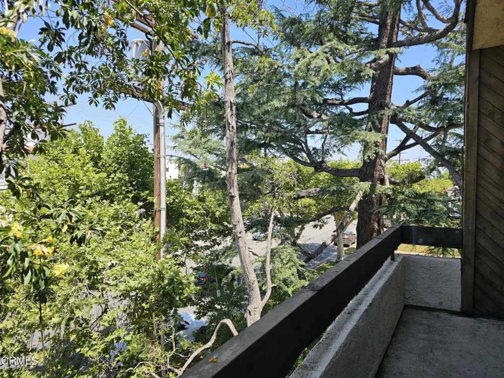 12330 Magnolia Boulevard #106 Valley Village, CA 91607