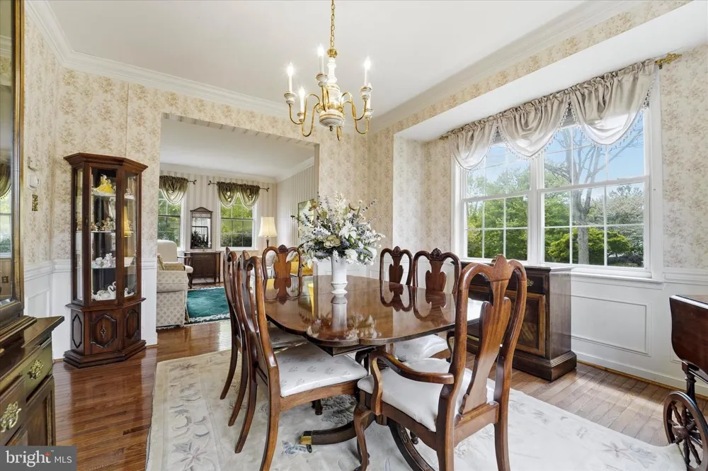 713 IRIS LANE Media, PA 19063
