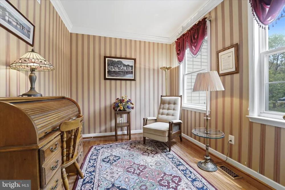 713 IRIS LANE Media, PA 19063
