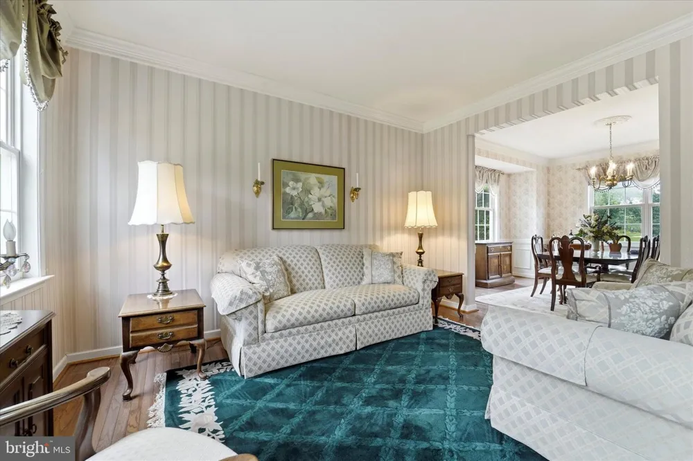 713 IRIS LANE Media, PA 19063