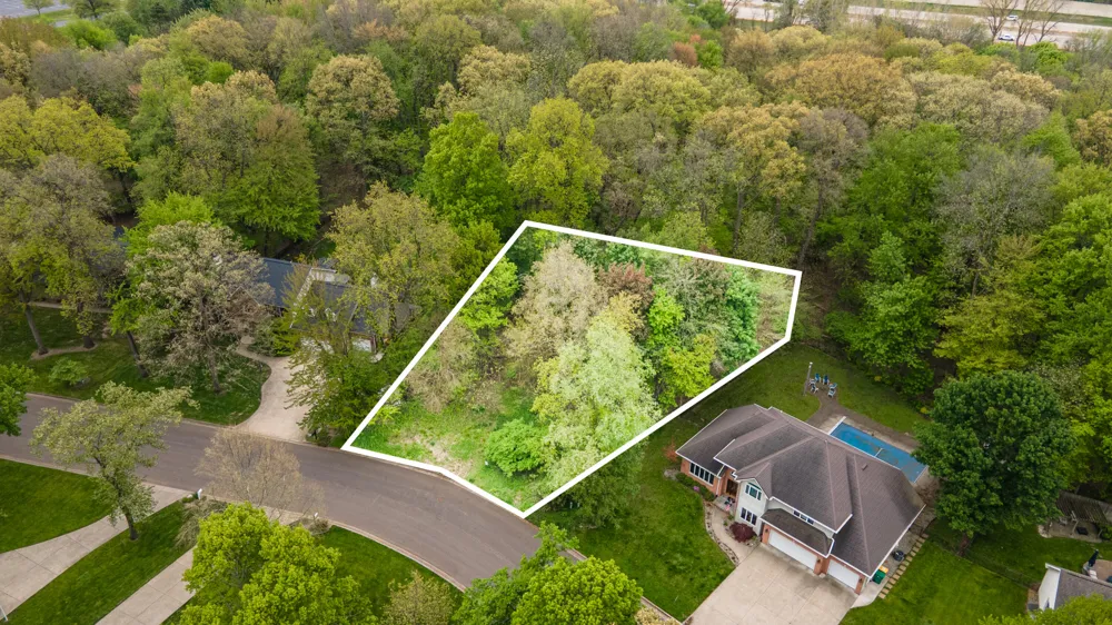 3025 BrynMawr Drive Portage, MI 49024
