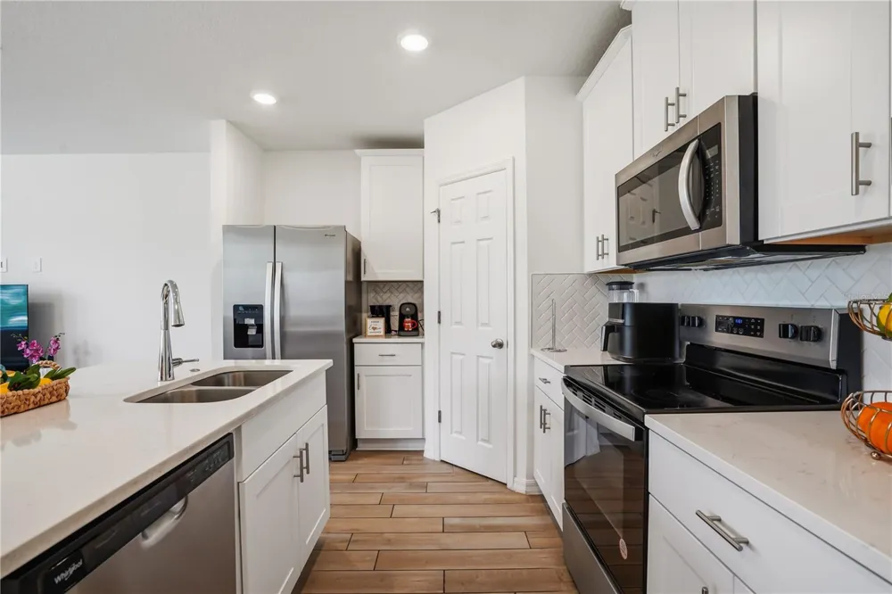 16368 HAPPY EAGLE DRIVE Clermont, FL 34714
