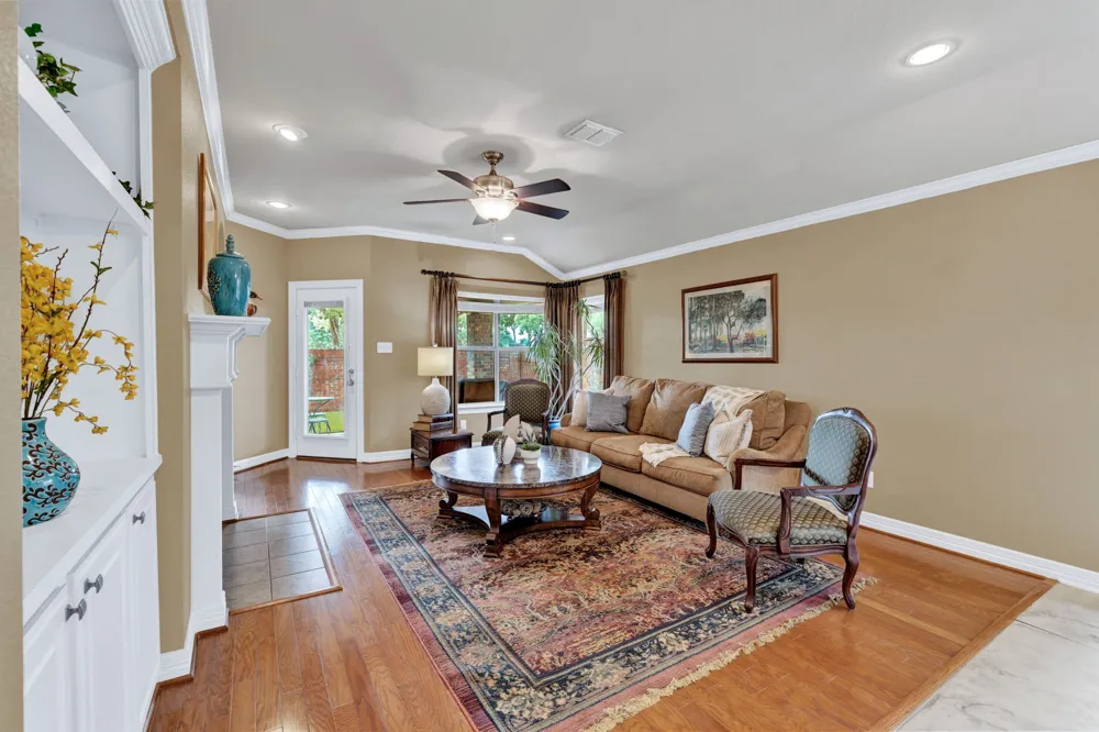3921 Pitchstone Drive McKinney, TX 75070