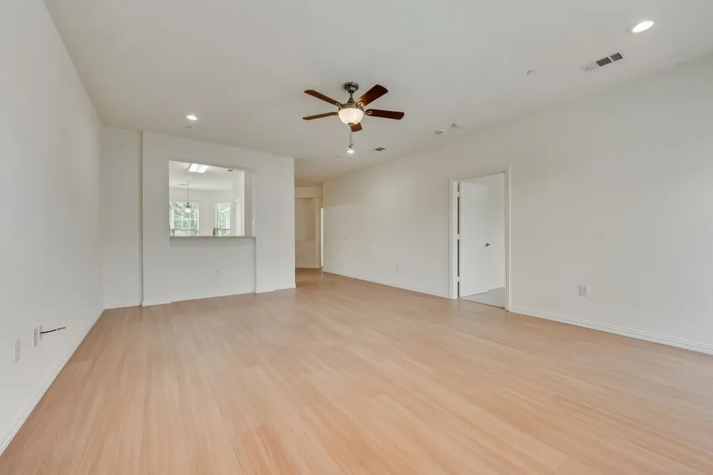 233 Heritage Hill Drive Lewisville, TX 75067