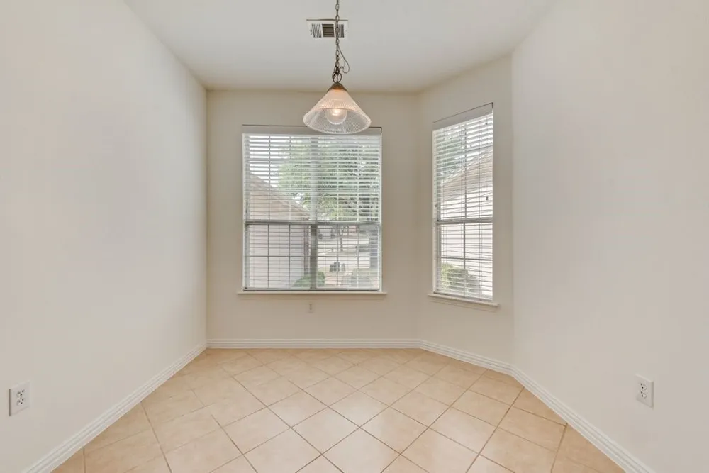 233 Heritage Hill Drive Lewisville, TX 75067