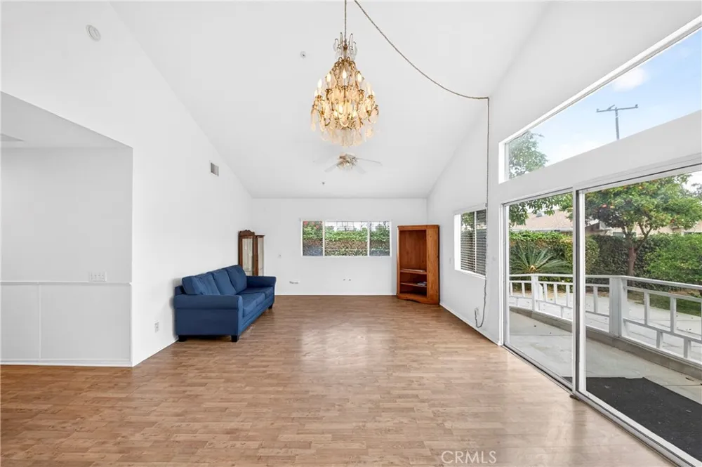 2033 W 231st Torrance, CA 90501