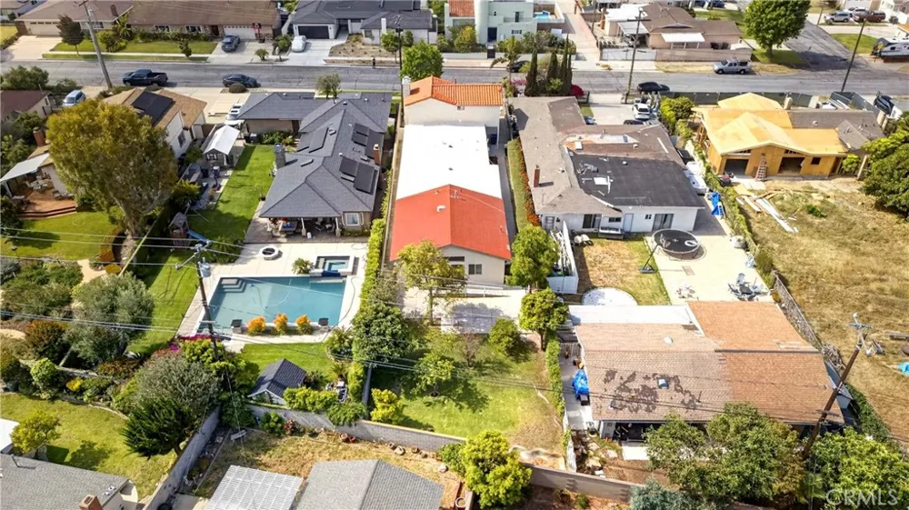 2033 W 231st Torrance, CA 90501