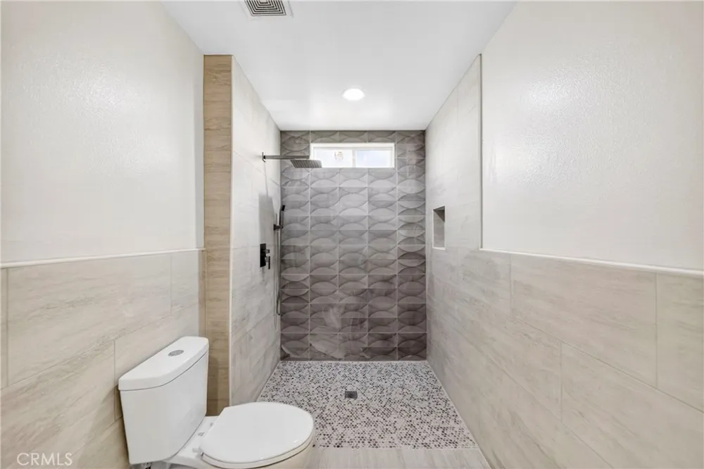 2033 W 231st Torrance, CA 90501