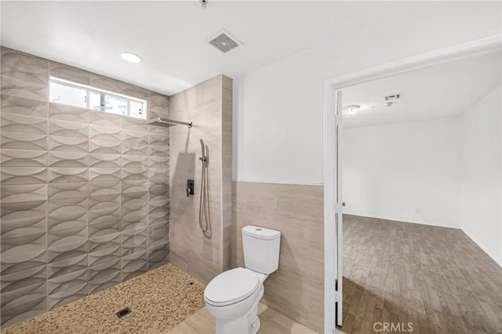 2033 W 231st Torrance, CA 90501