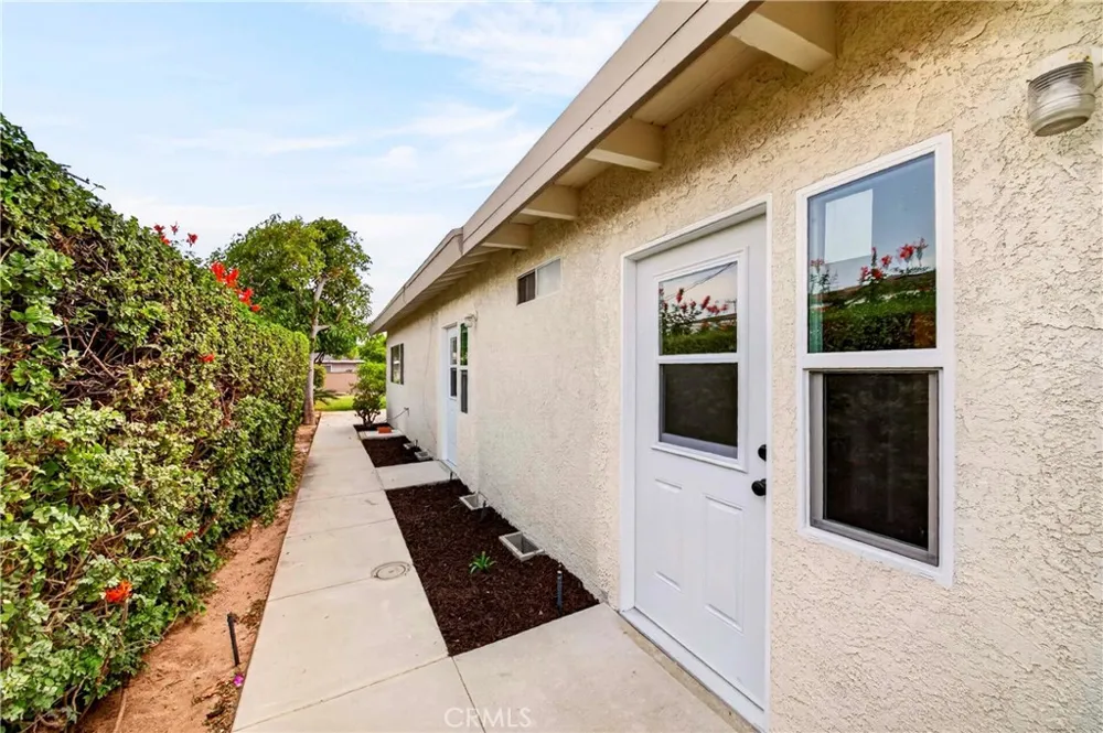 2033 W 231st Torrance, CA 90501
