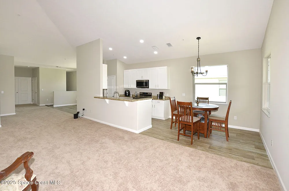 3951 Playa Del Sol Drive #201 Rockledge, FL 32955
