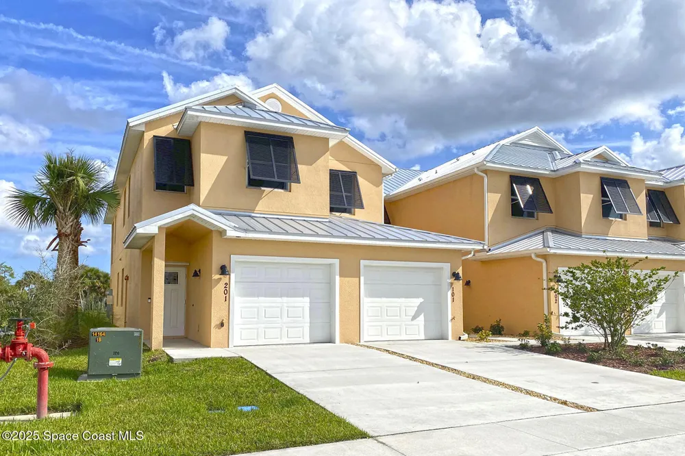 3951 Playa Del Sol Drive #201 Rockledge, FL 32955