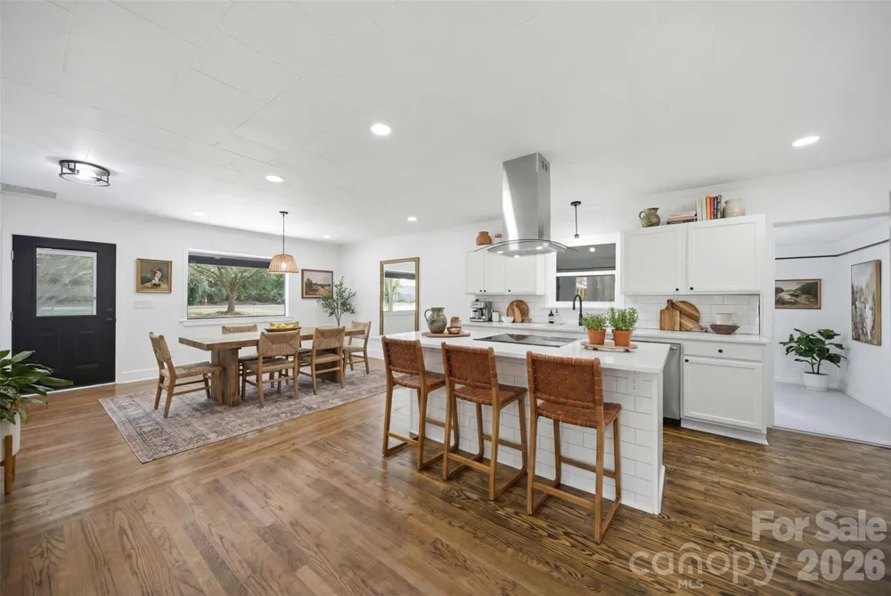 907 Amelia Street Newberry, SC 29108