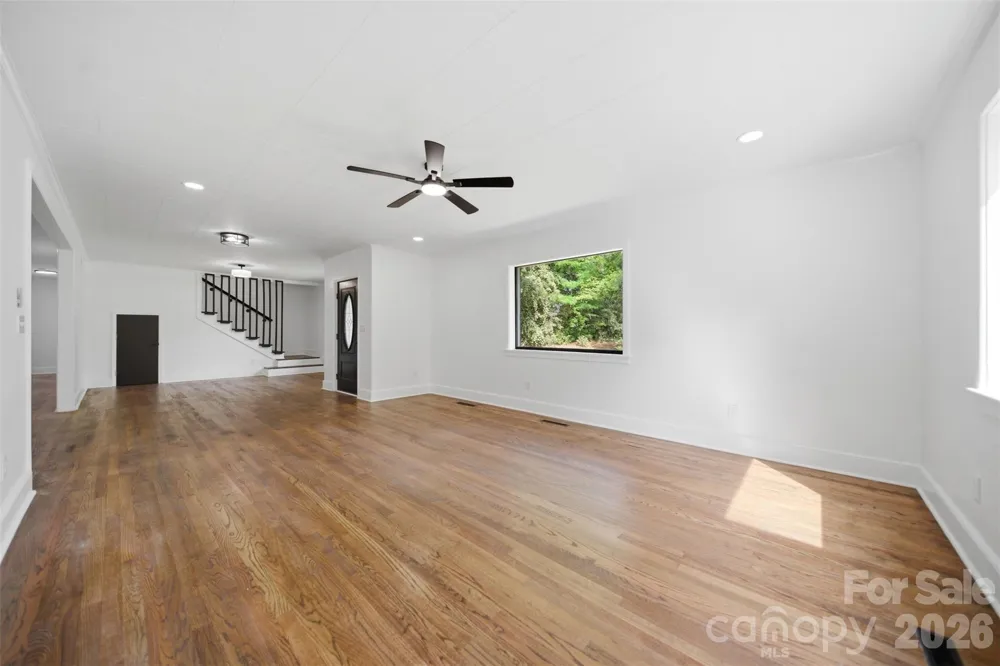 907 Amelia Street Newberry, SC 29108