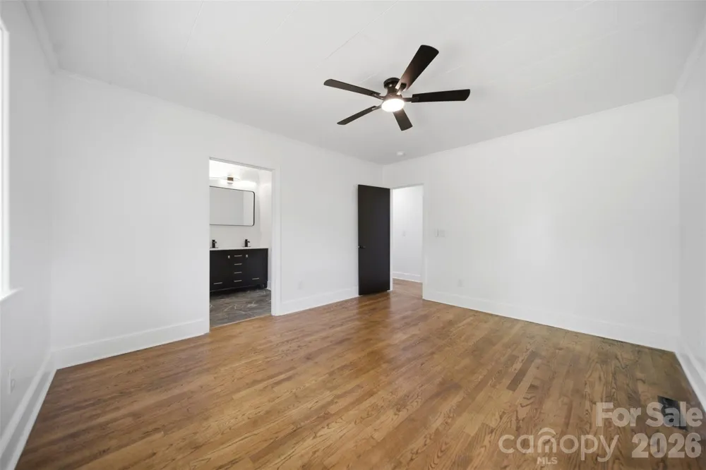 907 Amelia Street Newberry, SC 29108