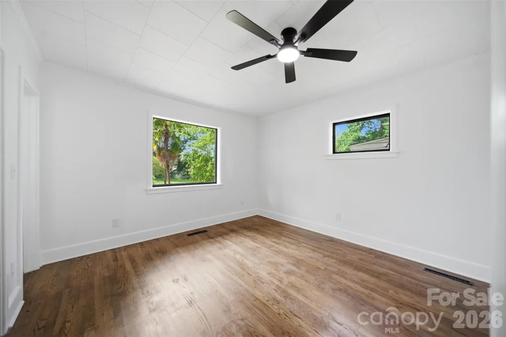 907 Amelia Street Newberry, SC 29108