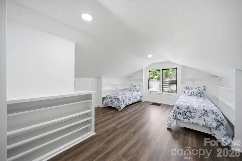 907 Amelia Street Newberry, SC 29108