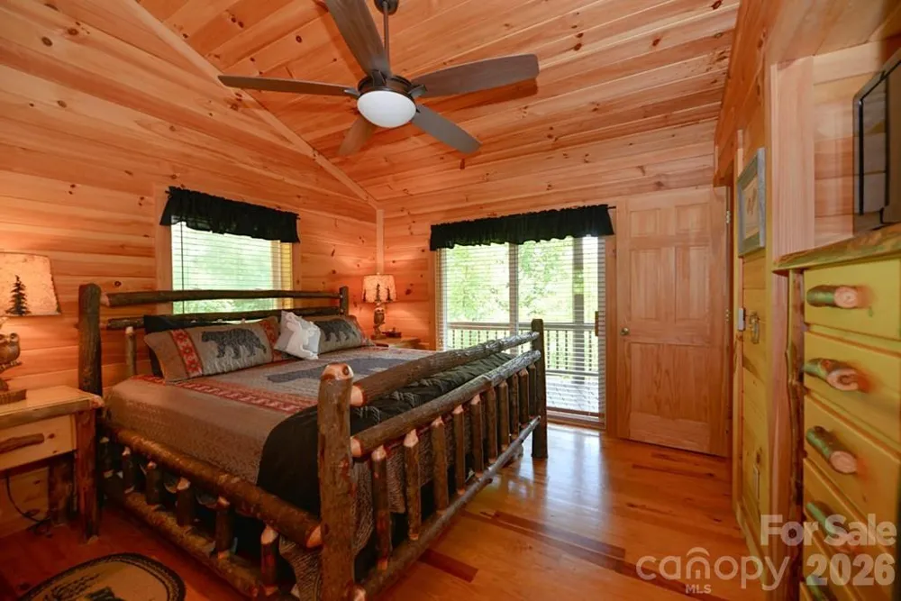 470 Bear Ridge Road Tuckasegee, NC 28783