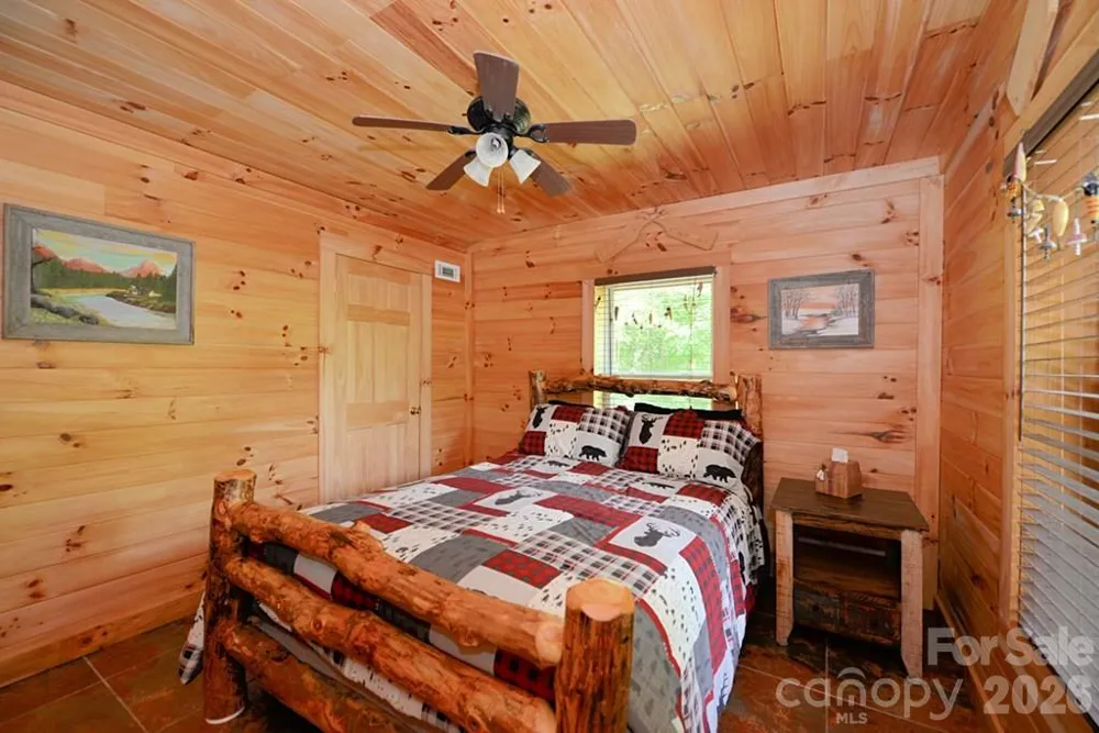 470 Bear Ridge Road Tuckasegee, NC 28783