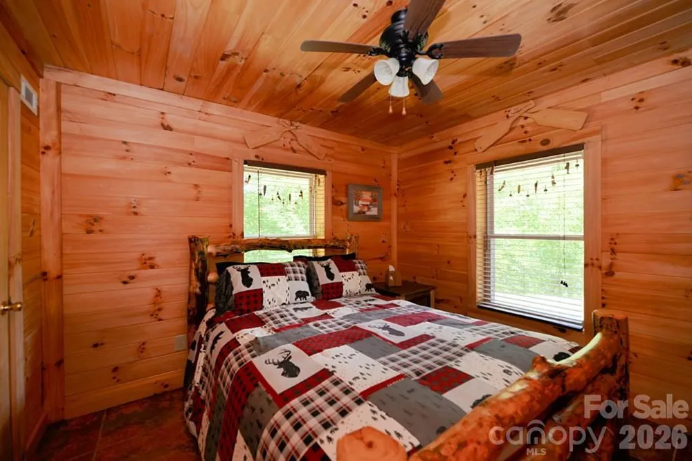 470 Bear Ridge Road Tuckasegee, NC 28783