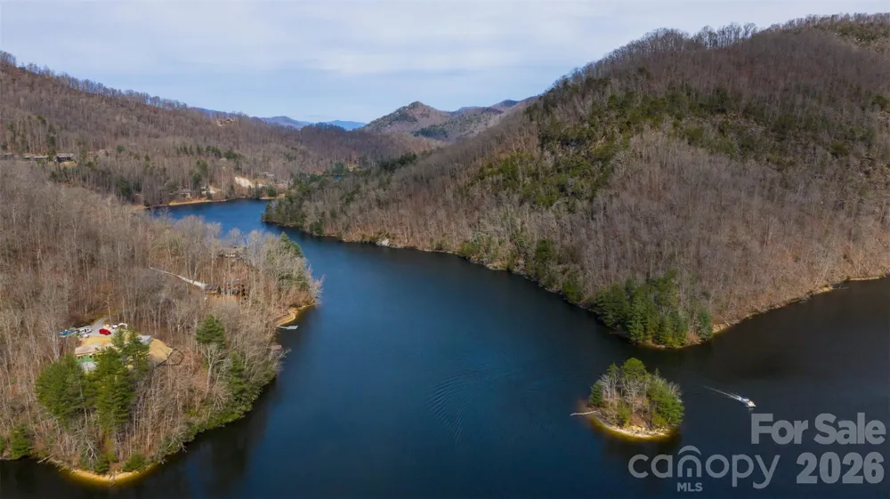 470 Bear Ridge Road Tuckasegee, NC 28783