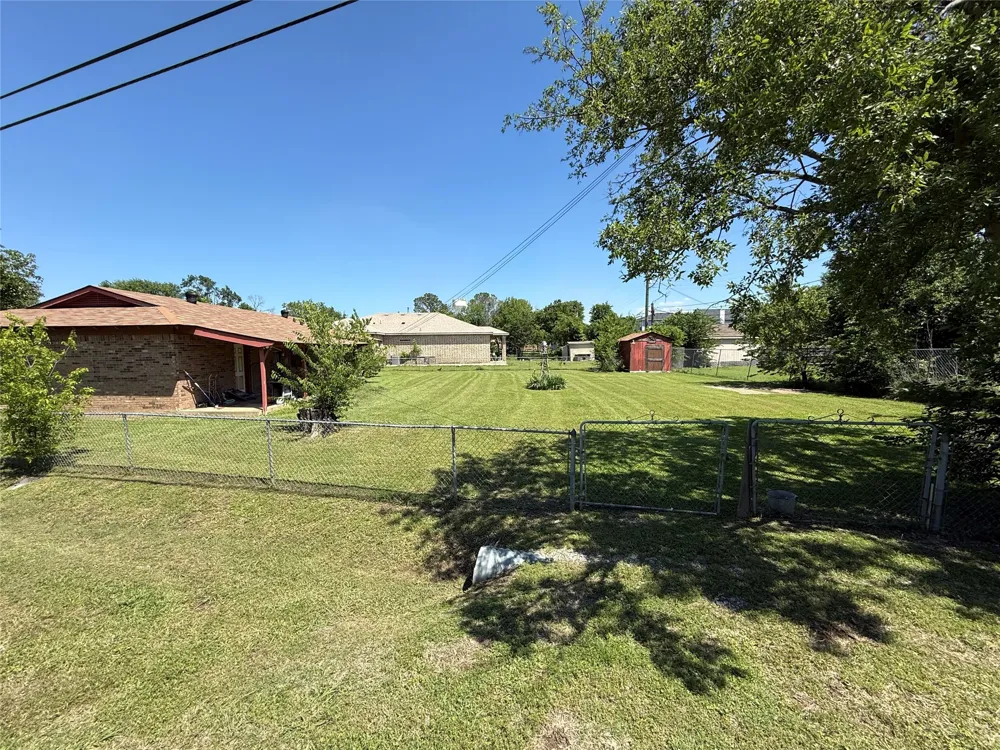 300 Linda Street Roanoke, TX 76262