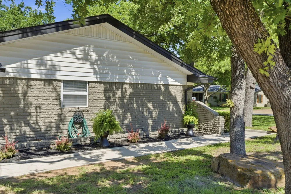1001 NW 11th Street Mineral Wells, TX 76067